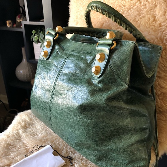 Auth Balenceaga Bag!💗 - Picture 4 of 14